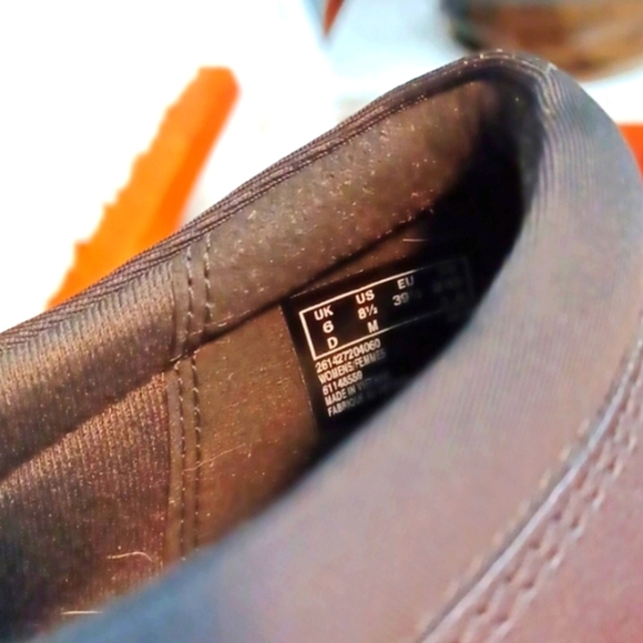 Clark's Woman's Black Casual Comfort Shoes‎ sz 8 .5 M - Picture 7 of 9